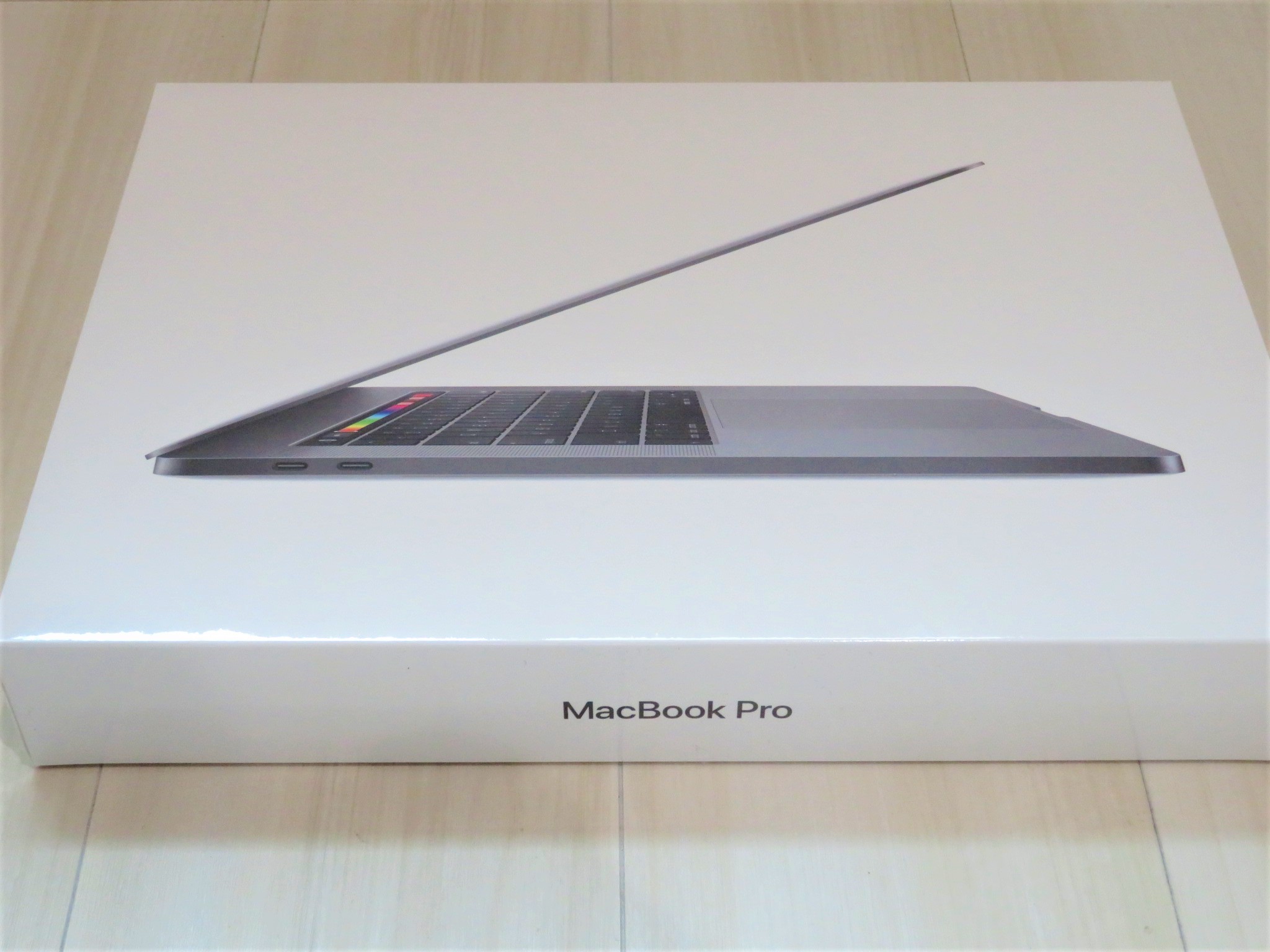 https://www.elashy-mise.jp/IMG_2735macbook.jpg