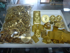 gold230822tv 001.JPG